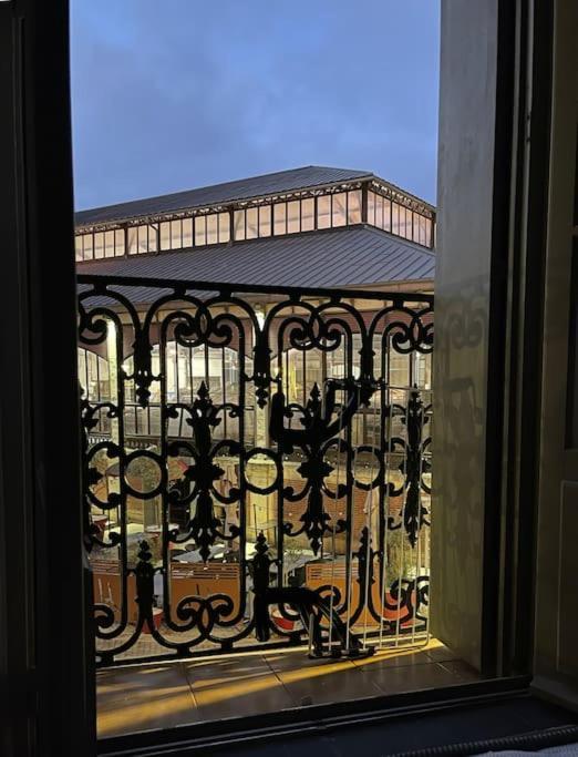 Vue Sur La Place Des Halles, Art Apparts 贝济耶 外观 照片